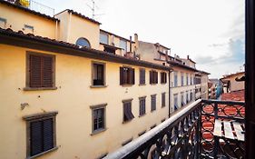 Live Florence Guest House